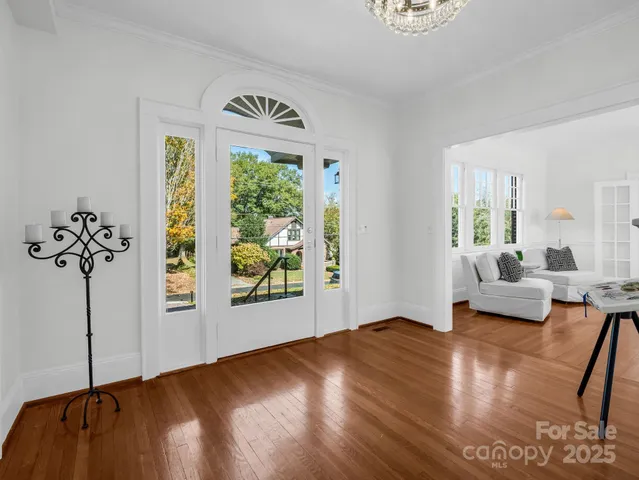 $699,900 | 20 6th Avenue Northeast, Hickory, NC 28601