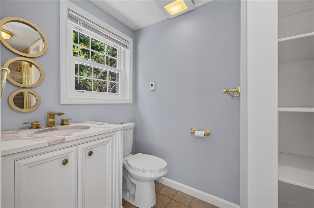 37 Breakneck Road Sturbridge, MA 01566 - Photo 12 of 41