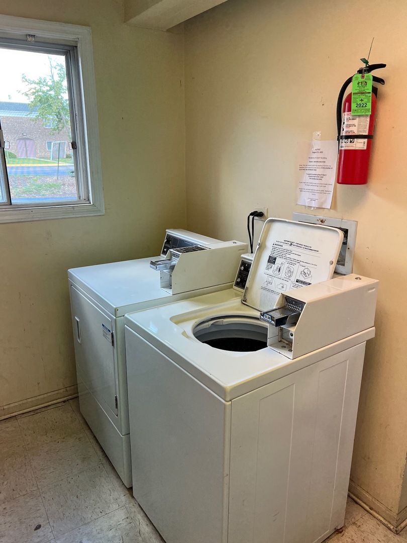 10347 Dearlove Road, Unit 301 Glenview, IL 60025 - Photo 13 of 13 a utility room with dryer and washer