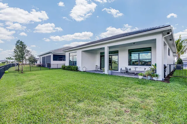 $4,000 | 5320 St Armands Way, Westlake, FL 33470