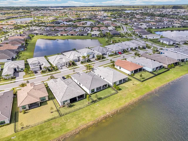 $4,000 | 5320 St Armands Way, Westlake, FL 33470