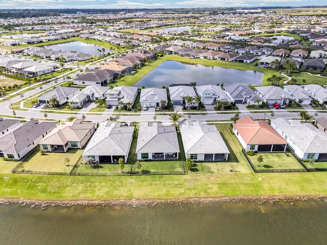 $4,000 | 5320 St Armands Way, Westlake, FL 33470