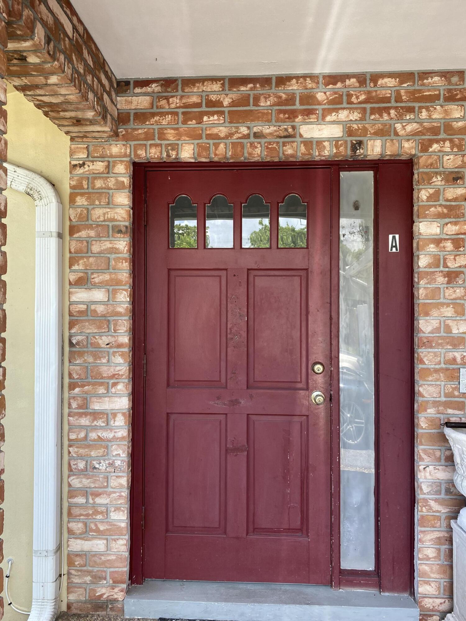 1952 Northeast 33rd Street Lighthouse Point, FL 33064 - Photo 2 of 14 IMG_4555
