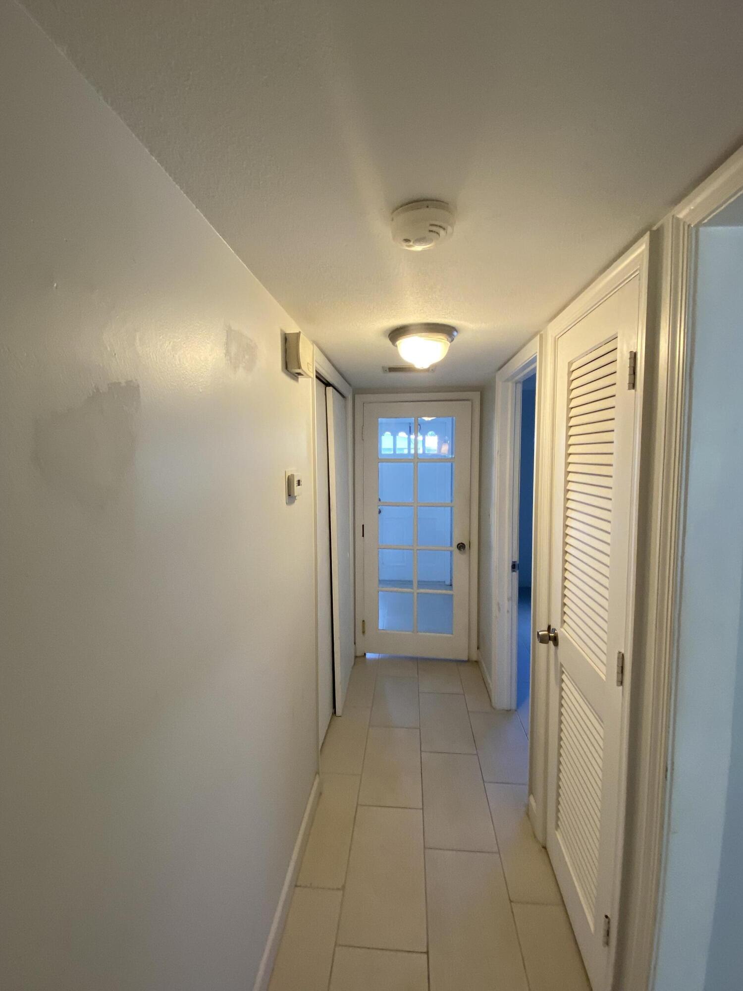 1952 Northeast 33rd Street Lighthouse Point, FL 33064 - Photo 10 of 14 IMG_4547
