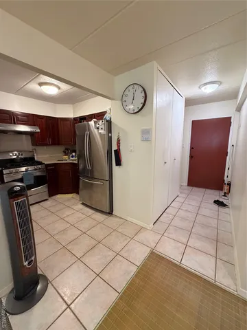 $669,000 | 68-05 242nd Street, Unit 31A | Douglaston