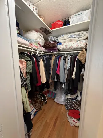 $669,000 | 68-05 242nd Street, Unit 31A | Douglaston