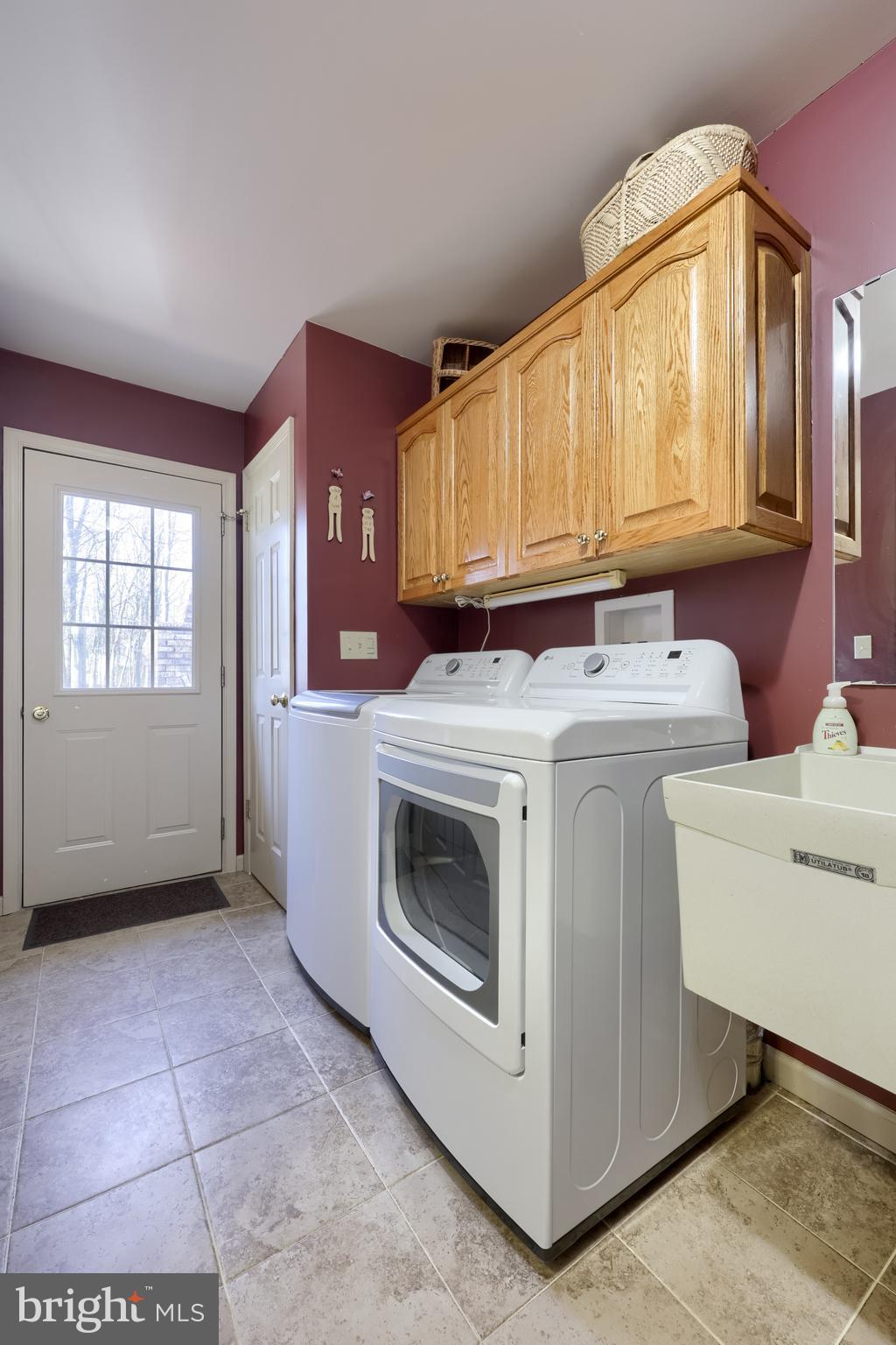 1624 Springville Road New Holland, PA 17557 - Photo 54 of 85 a utility room with dryer and washer