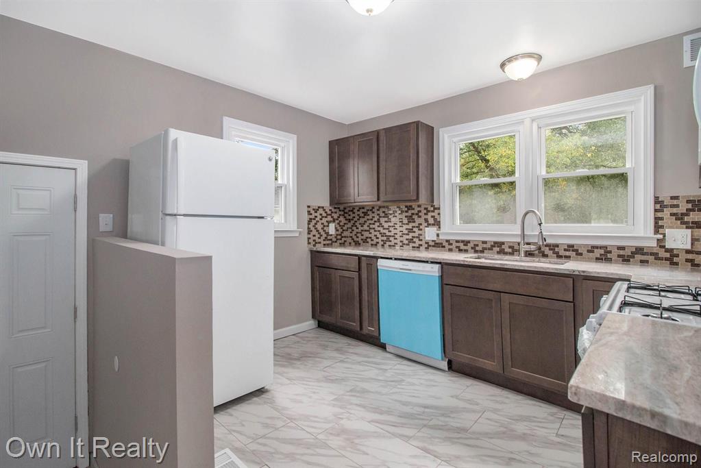 7745 Beech Daly Road Taylor, MI 48180 - Photo 13 of 22