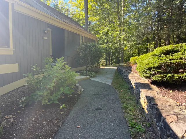 $2,500 | 1023 Heritage Village, Unit B, Southbury, CT 06488