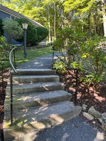 $2,500 | 1023 Heritage Village, Unit B, Southbury, CT 06488