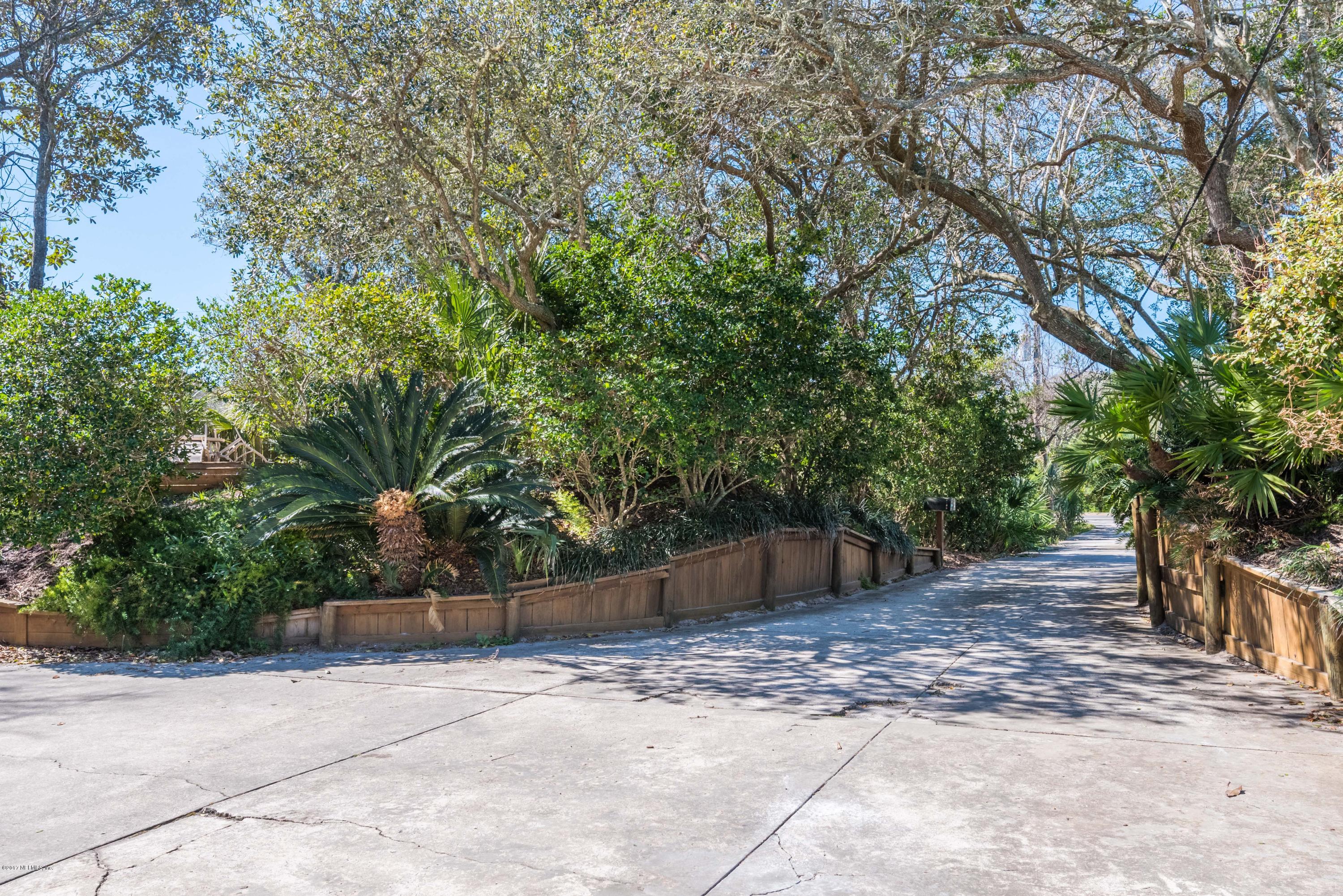 2139 Seminole Road Atlantic Beach, FL 32233 - Photo 25 of 30 Shared Driveway