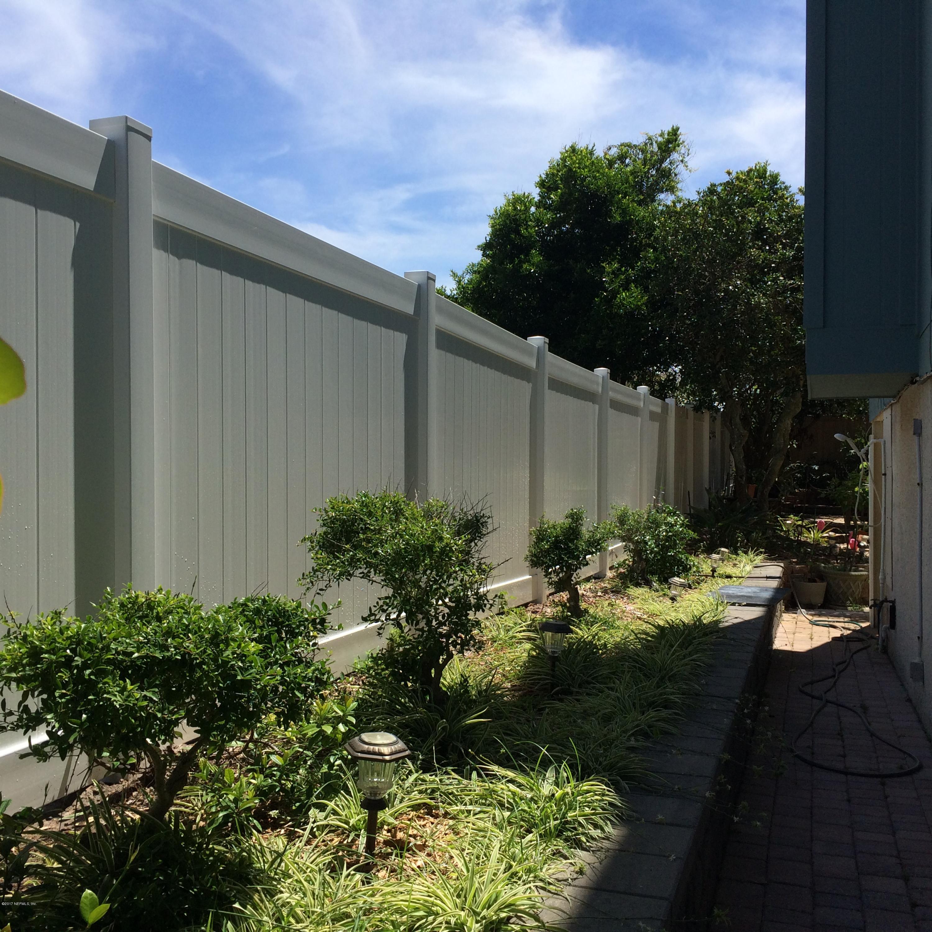 2139 Seminole Road Atlantic Beach, FL 32233 - Photo 30 of 30 New Privacy Fence