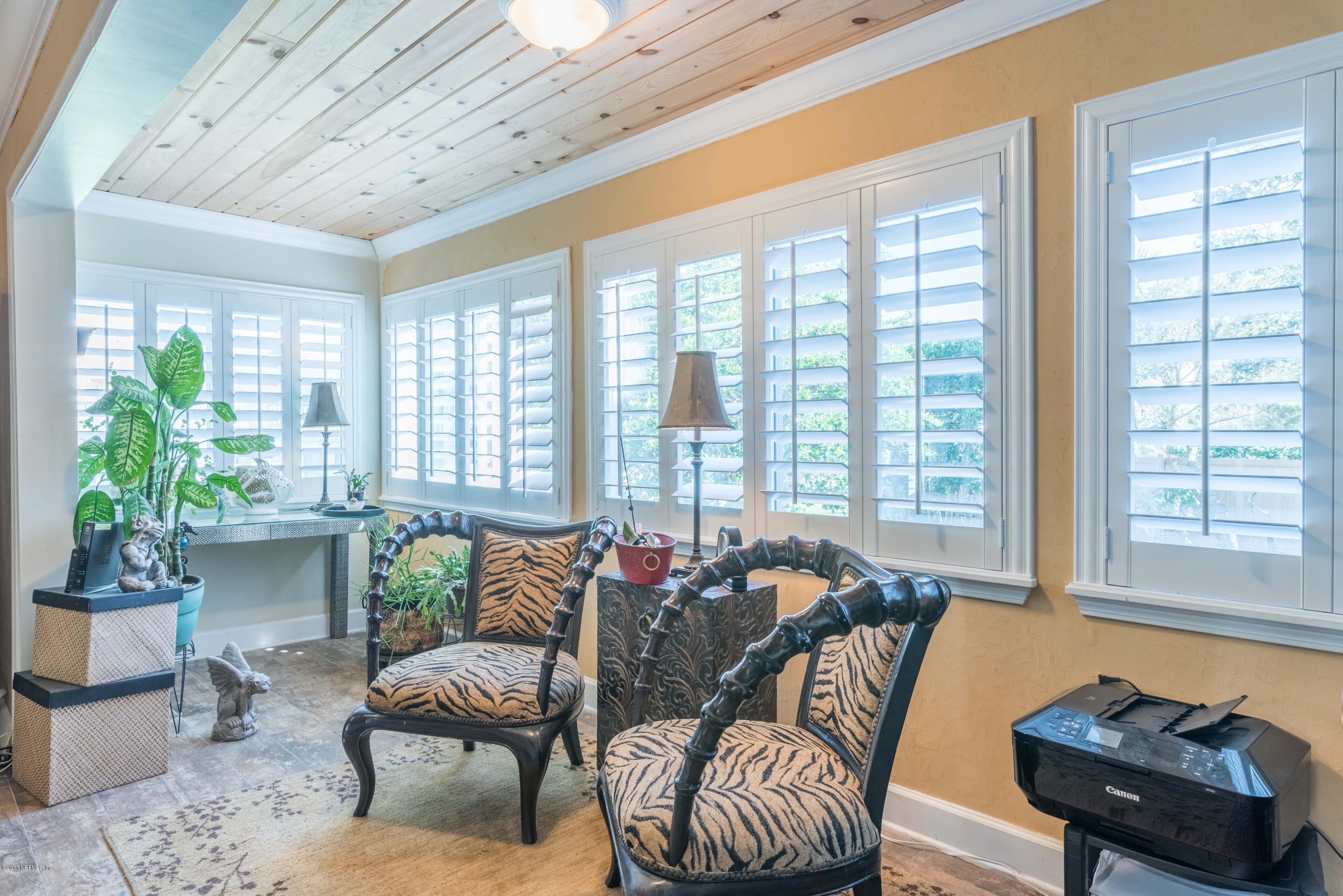 2139 Seminole Road Atlantic Beach, FL 32233 - Photo 8 of 30 Sitting Area Off Great Room