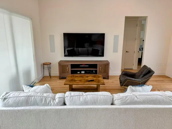 $5,700 | 2408 Nassau Street, Sarasota, FL 34231