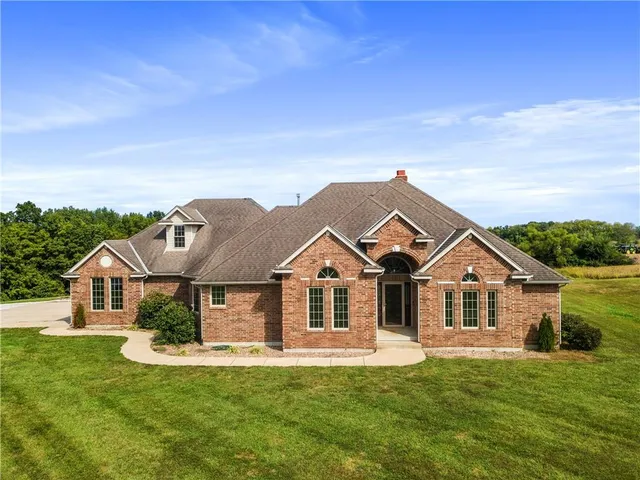 $850,000 | 9791 Leathers Road, Richmond, MO 64085
