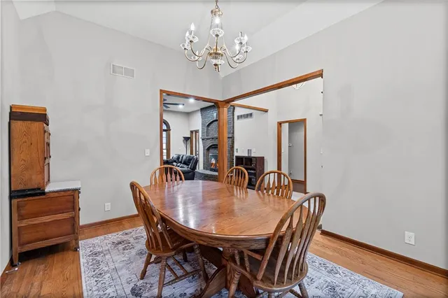 $850,000 | 9791 Leathers Road, Richmond, MO 64085