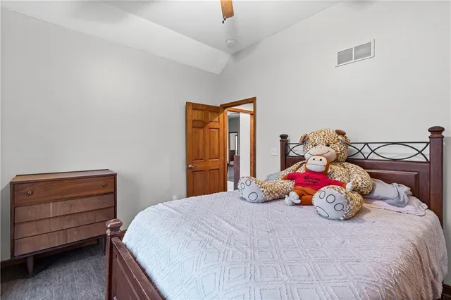 $850,000 | 9791 Leathers Road, Richmond, MO 64085