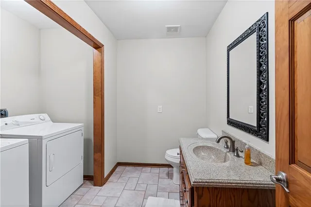 $850,000 | 9791 Leathers Road, Richmond, MO 64085