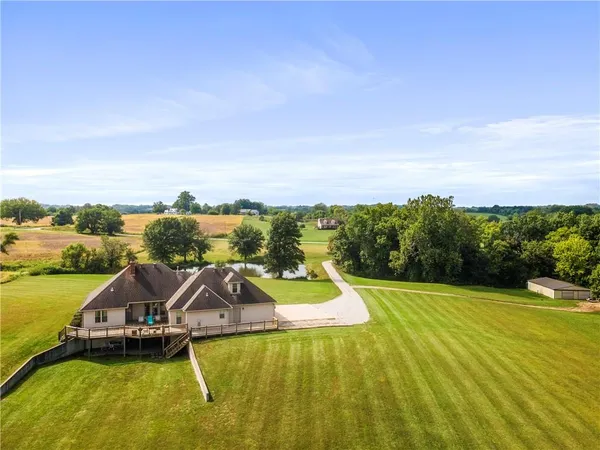 $850,000 | 9791 Leathers Road, Richmond, MO 64085