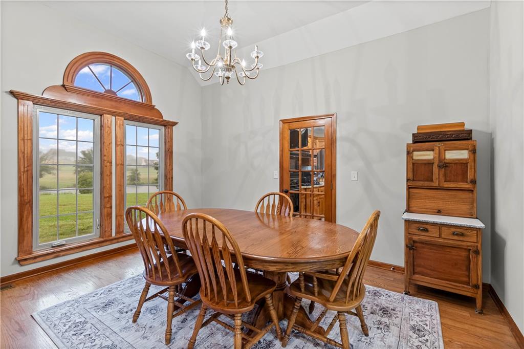 9791 Leathers Road Richmond, MO 64085 - Photo 5 of 54