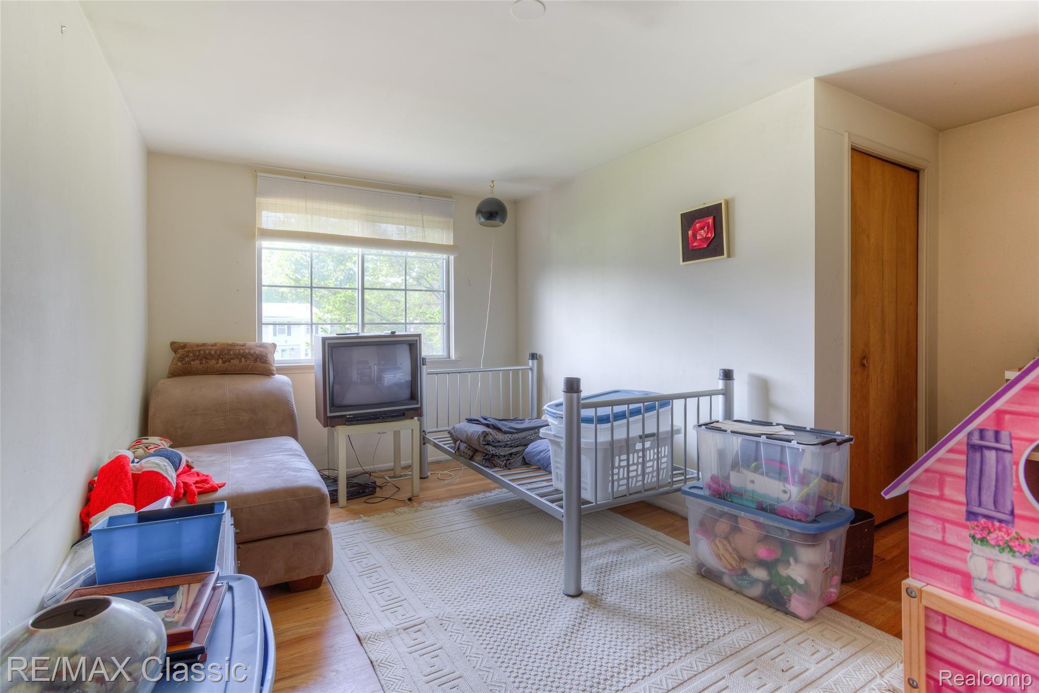21020 Andover Road Southfield, MI 48076 - Photo 32 of 43 21020 andover interiors (31).jpg