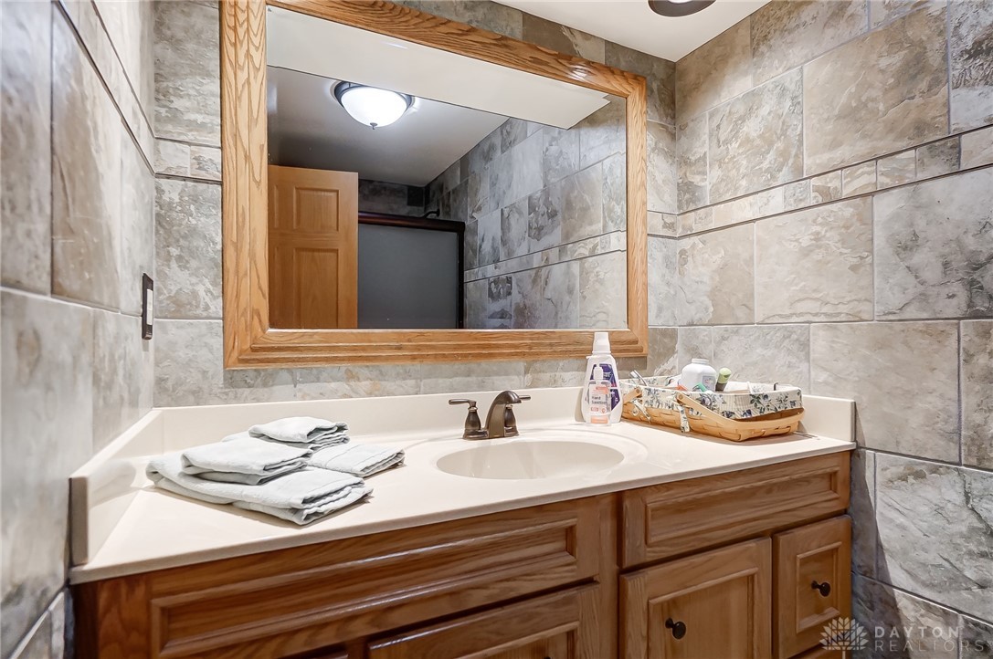2439 Hemphill Road Kettering, OH 45440 - Photo 37 of 60 Gallery Image 37