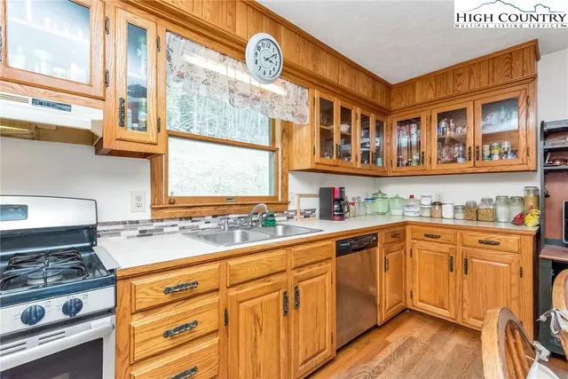 $470,000 | 1424 Fairview Church Road, Lansing, NC 28643