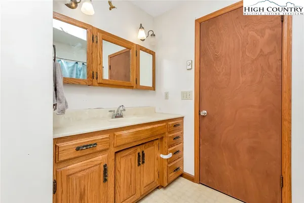 $470,000 | 1424 Fairview Church Road, Lansing, NC 28643