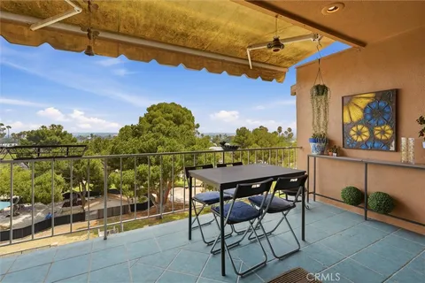 $649,995 | 4567 Don Ricardo Drive, Los Angeles, CA 90008