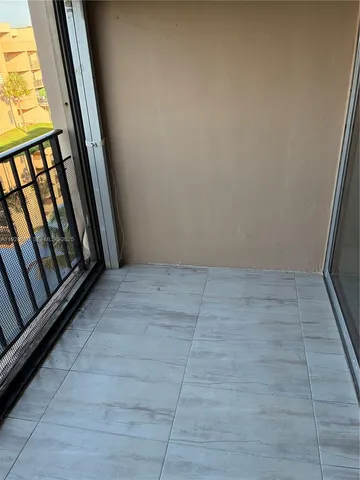 $325,000 | 506 Northwest 87th Avenue, Unit 406, Miami, FL 33172