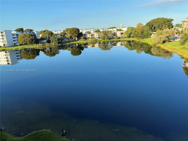 $325,000 | 506 Northwest 87th Avenue, Unit 406, Miami, FL 33172