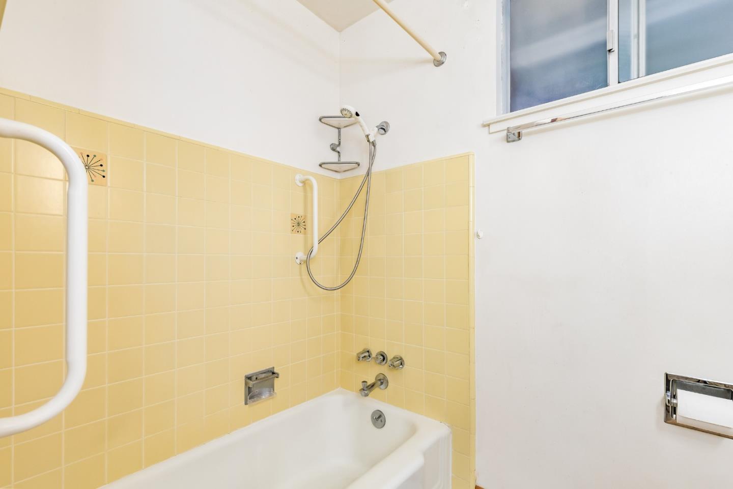 8020 Hihn Road Ben Lomond, CA 95005 - Photo 12 of 24 Gallery Image 12