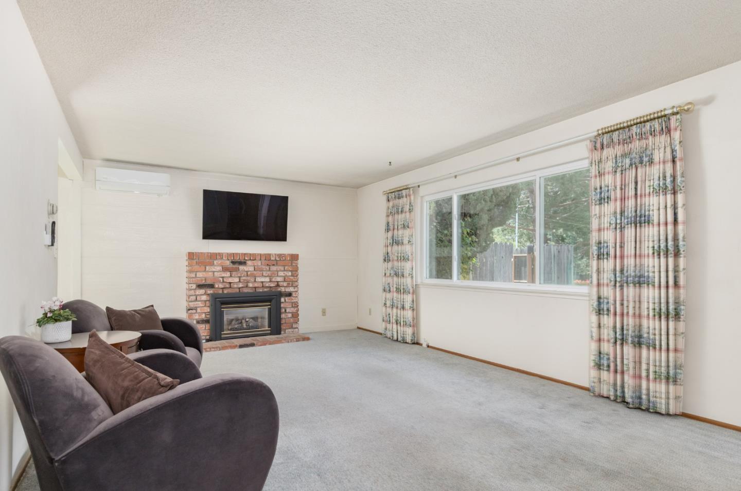 8020 Hihn Road Ben Lomond, CA 95005 - Photo 2 of 24 Gallery Image 2