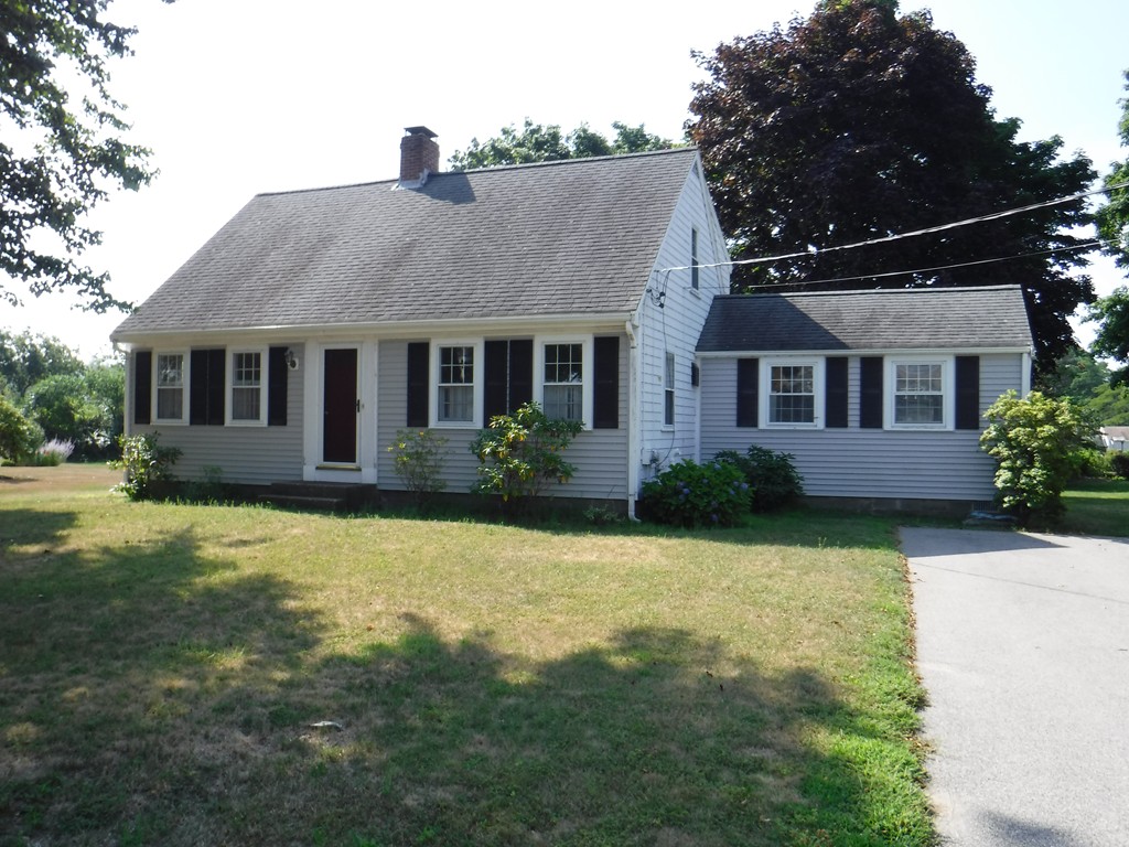 24 Blanchard Road Scituate, MA 02066 - Photo 2 of 22 Gallery Image 2