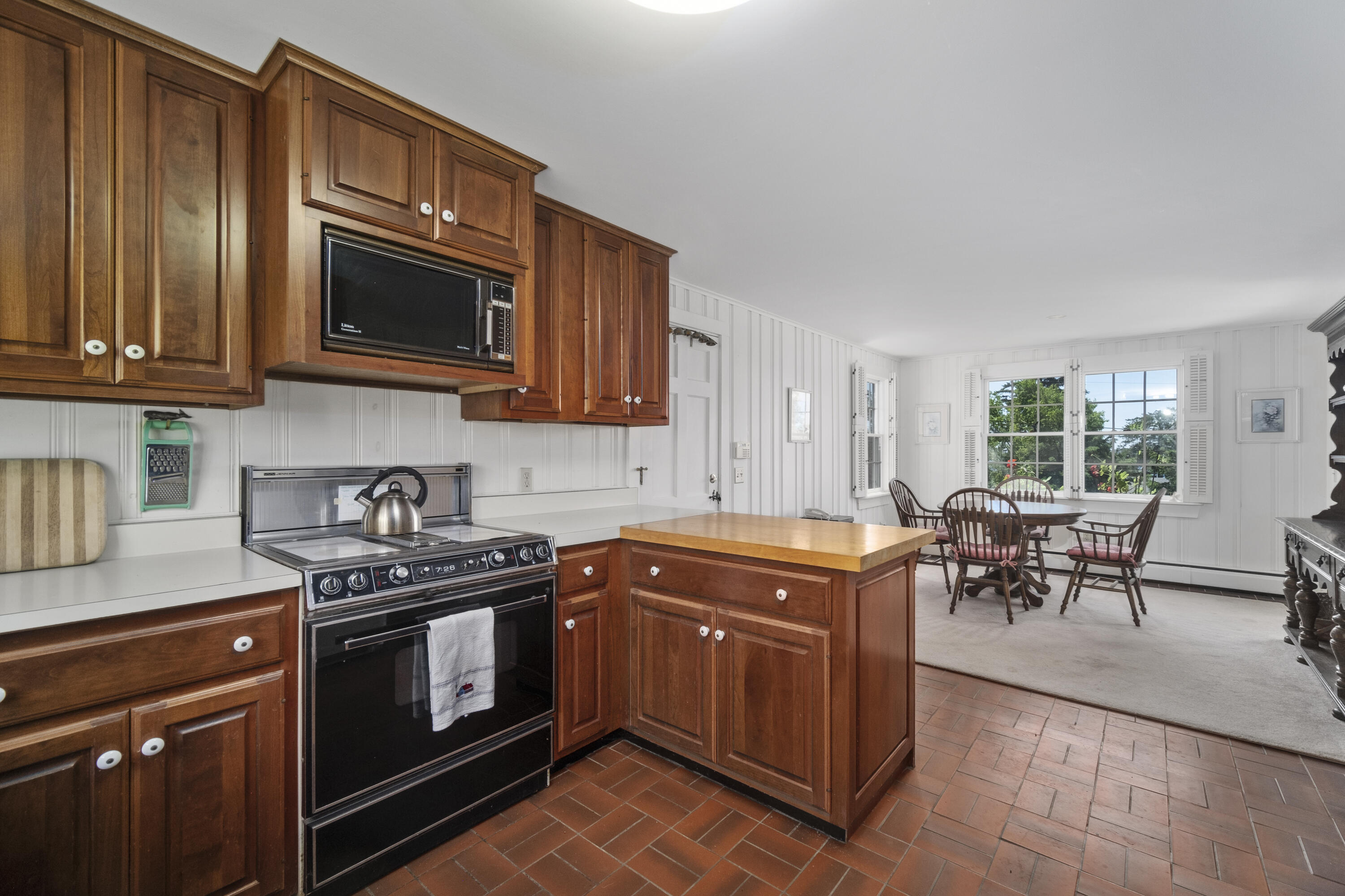 23 Factory Cove Road Boothbay Harbor, ME 04538 - Photo 6 of 37 62- 23 Factory Cove Road - Boothbay - JA