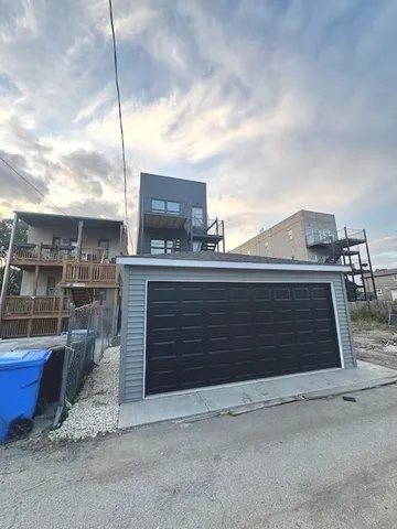 $1,395,000 | 4827 South St Lawrence Avenue, Chicago, IL 60615