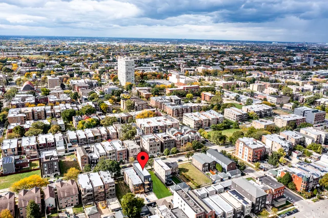 $1,395,000 | 4827 South St Lawrence Avenue, Chicago, IL 60615