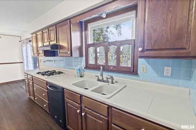 $155,500 | 8 Ronnies Terrace, Centralia, IL 62801