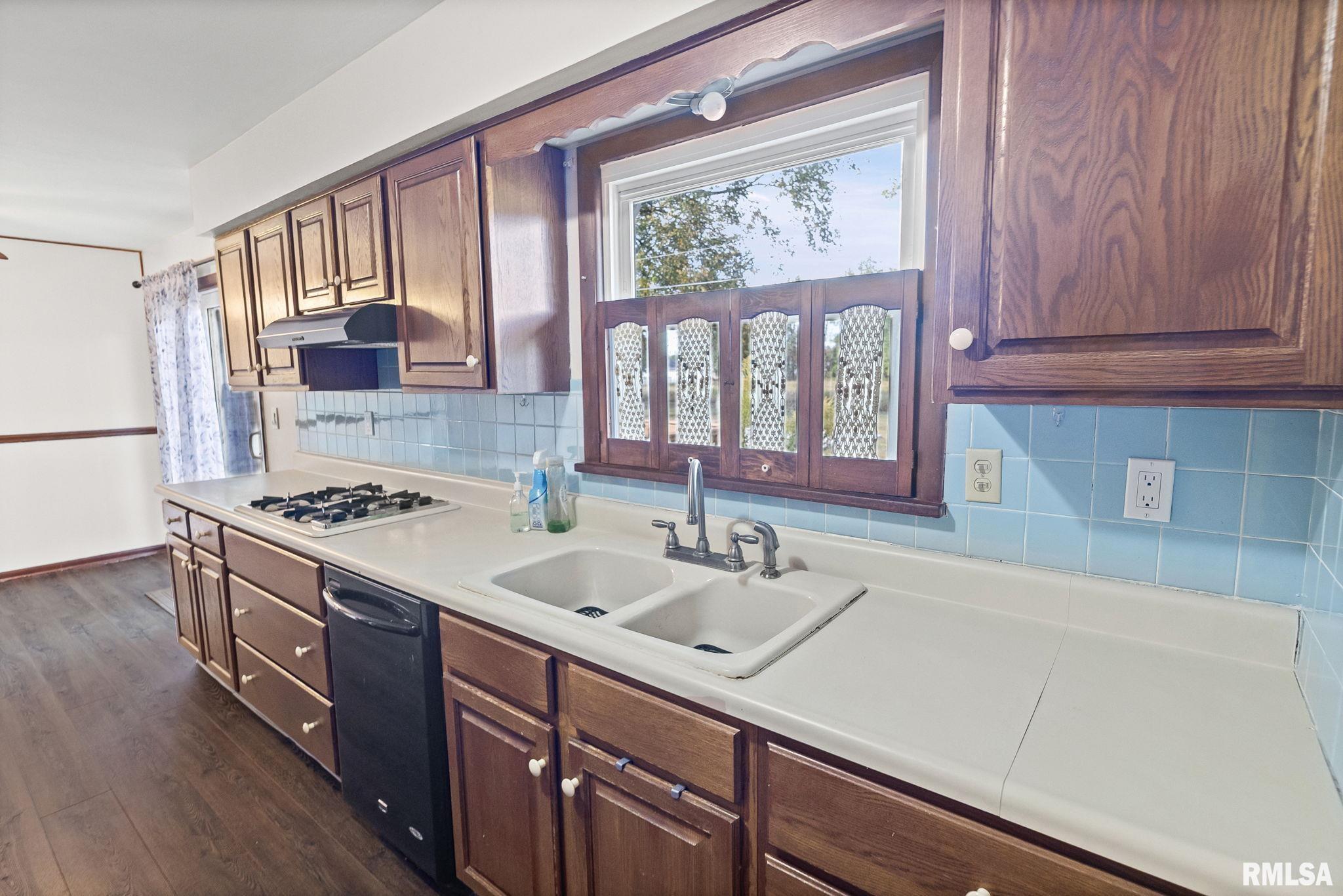 8 Ronnies Terrace Centralia, IL 62801 - Photo 29 of 44