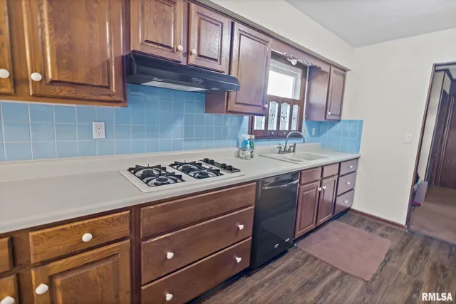 $155,500 | 8 Ronnies Terrace, Centralia, IL 62801