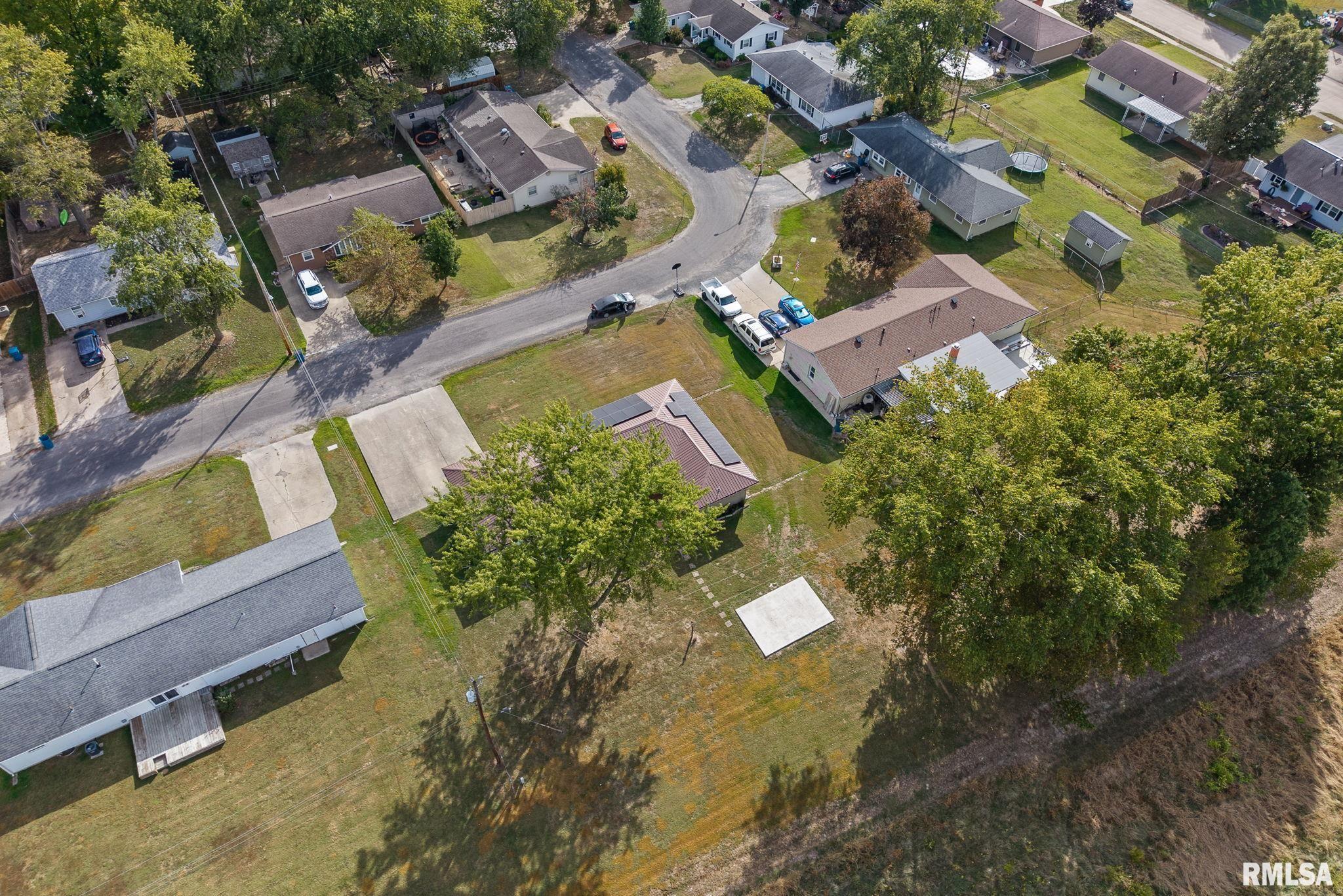 8 Ronnies Terrace Centralia, IL 62801 - Photo 39 of 44