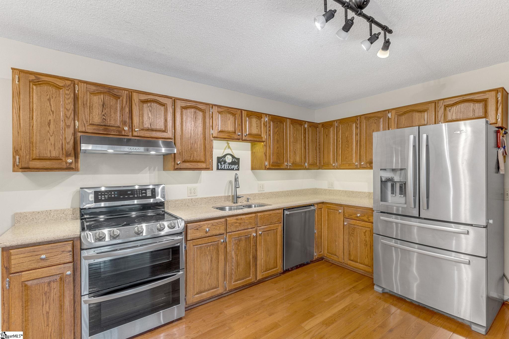 401 Hampton Road Liberty, SC 29657 - Photo 11 of 35