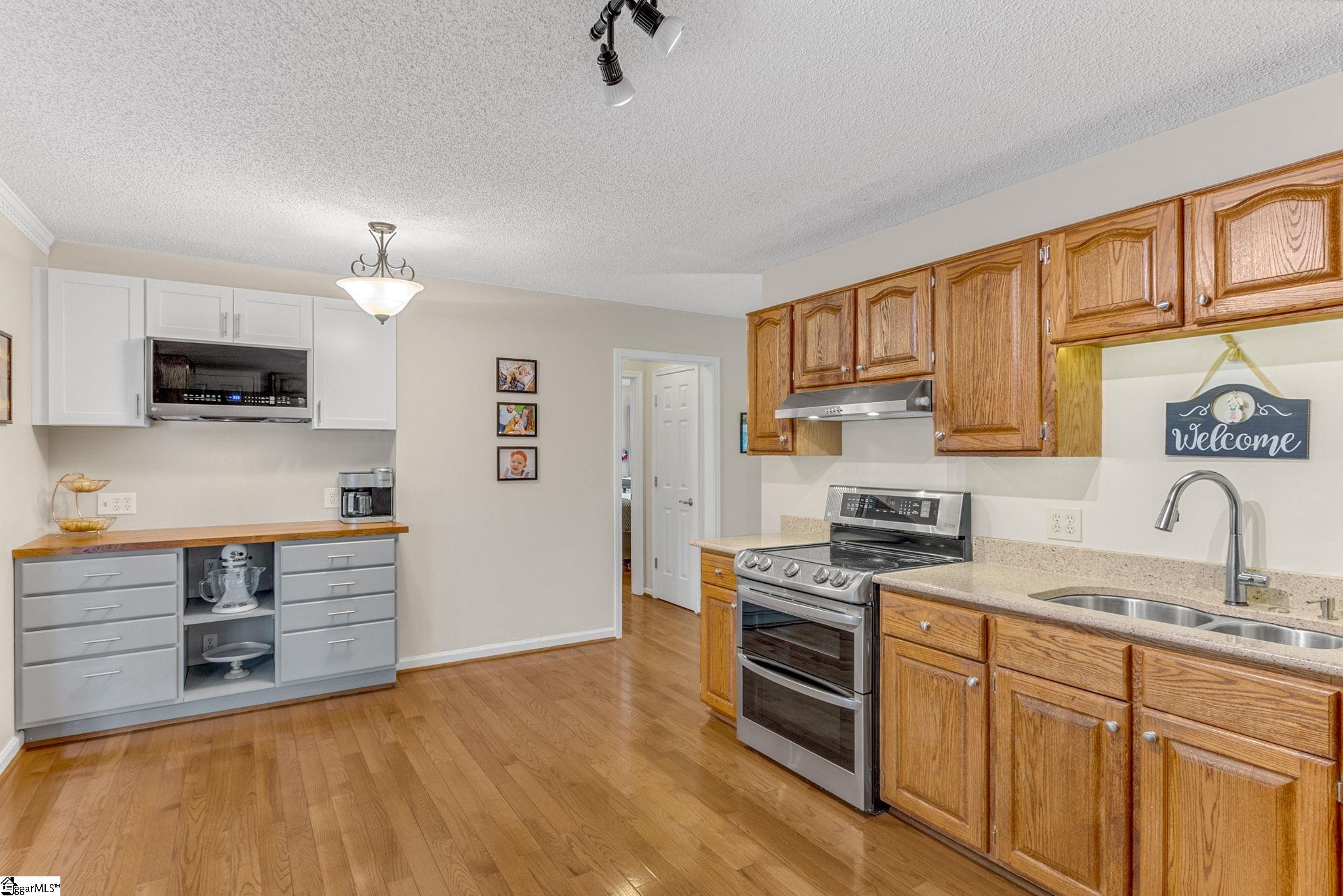 401 Hampton Road Liberty, SC 29657 - Photo 12 of 35