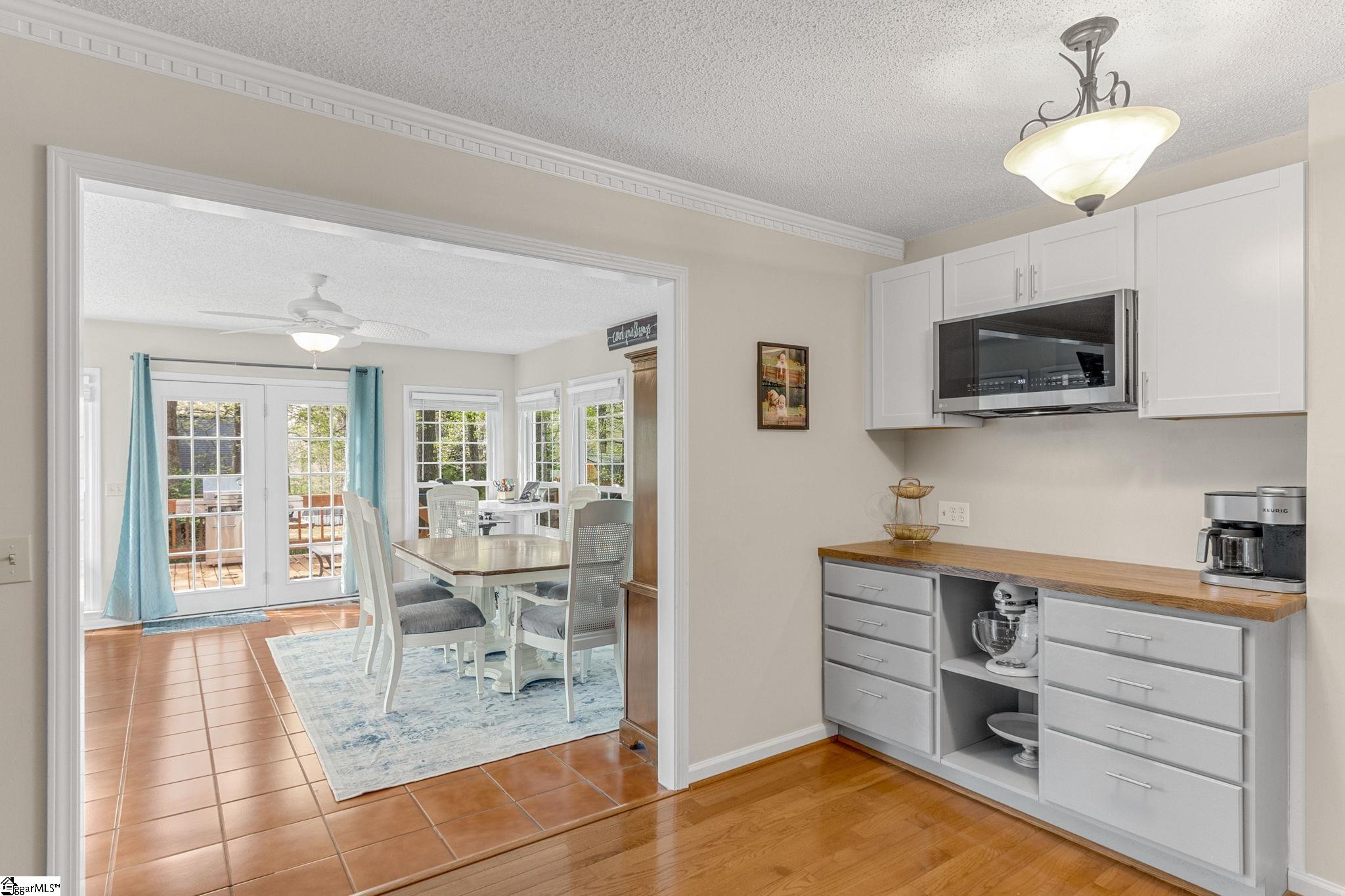 401 Hampton Road Liberty, SC 29657 - Photo 14 of 35
