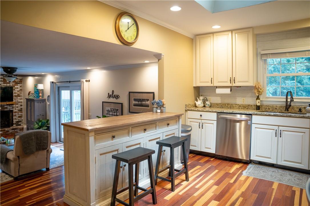 104 Underhill Road Hendersonville, NC 28792 - Photo 8 of 31 Gallery Image 8