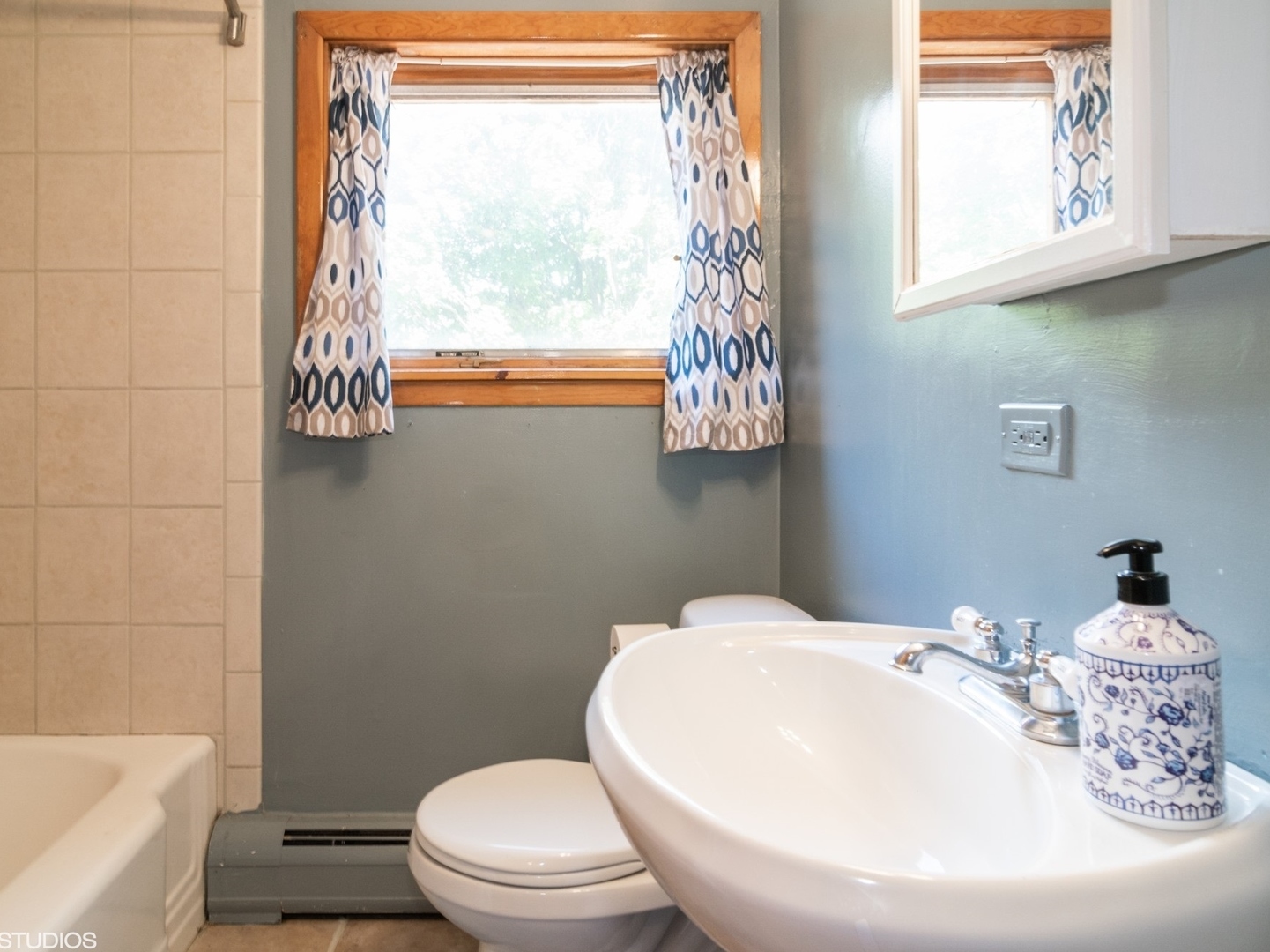 2419 Westover Avenue North Riverside, IL 60546 - Photo 10 of 18