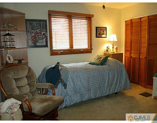 3 Clovis Road East Brunswick, NJ 08816 - Photo 11 of 19 Gallery Image 11
