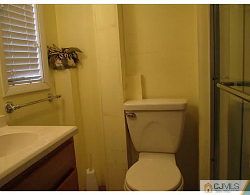 3 Clovis Road East Brunswick, NJ 08816 - Photo 14 of 19 Gallery Image 14