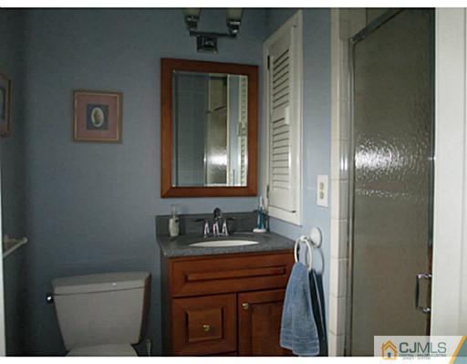 3 Clovis Road East Brunswick, NJ 08816 - Photo 9 of 19 Gallery Image 9