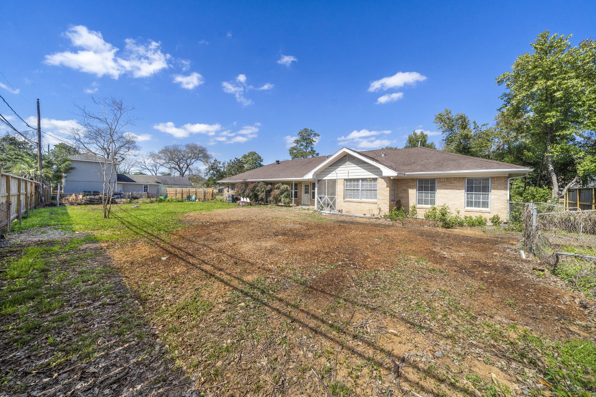 404 Milwaukee Street Houston, TX 77009 - Photo 19 of 19 a front view of a house with a yard